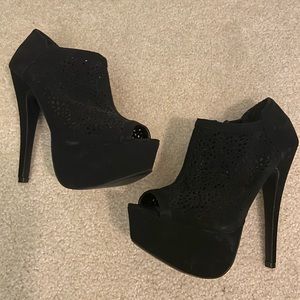 Black platform heels